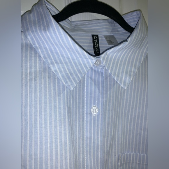 DIVIDED men’s button up collared shirt size large - Picture 2 of 3